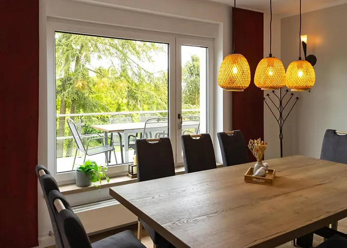 Schoene Aussicht בית נופש